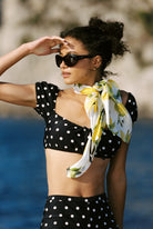 Dolce - Bikini in Black White Dot — Top front detail with scarf